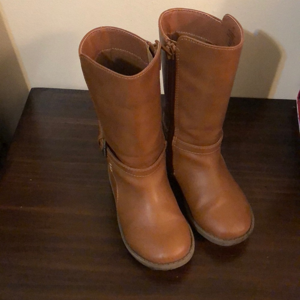 Toddler boots 👢
